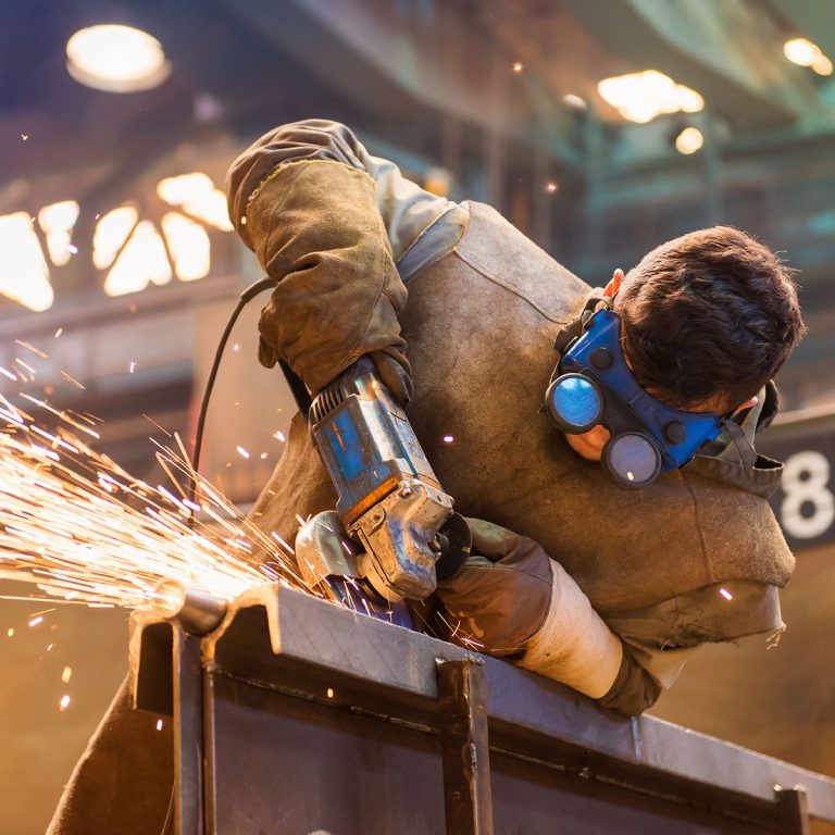 Over ons Schitterende metalen constructies en trapleuningen van metaalbewerkingsbedrijf Brugge