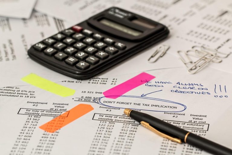 Visuele uitleg over financiële begeleiding in Kortrijk en het belang van cashflow voor ondernemingen